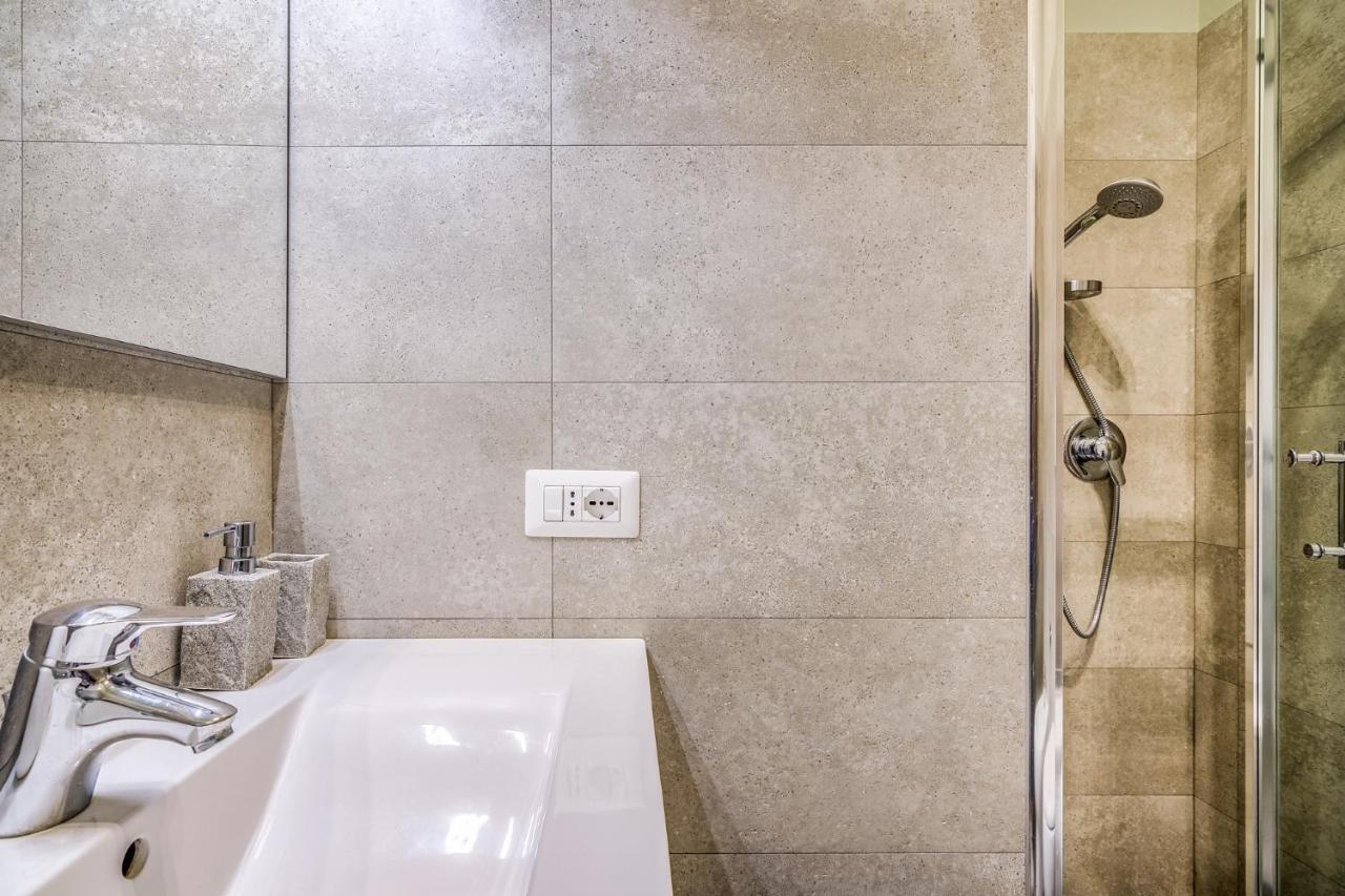 Mora Apartment Милан Экстерьер фото